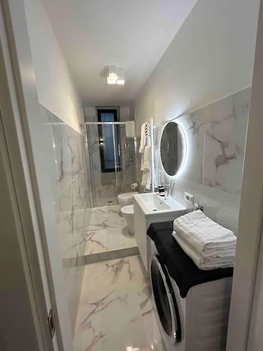 Studio Apartment Near Bocconi Milán
